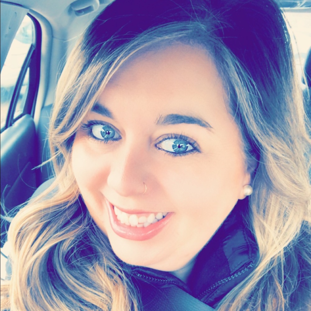 Meet your Posher, Danielle